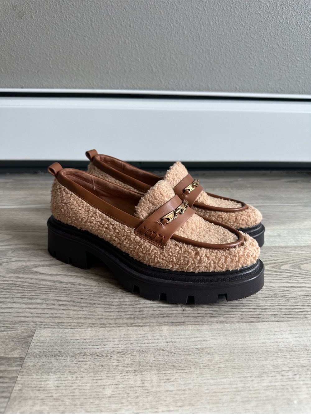 Circus by Sam Edelman Pierce Cozy Faux Shearling Lug Loafer 9 - Picture 2 of 13